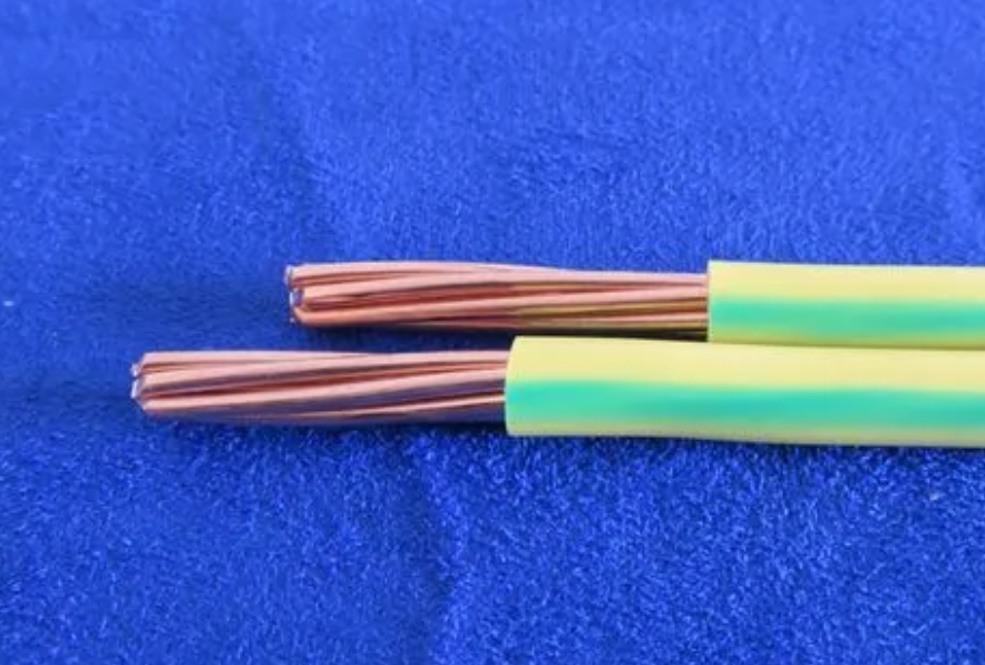 南洋電纜廠家為大家介紹了關(guān)于使用電纜時(shí)的安全要求和保護(hù)措施.jpg 南洋電纜廠家為大家介紹了關(guān)于使用電纜時(shí)的安全要求和保護(hù)措施.jpg